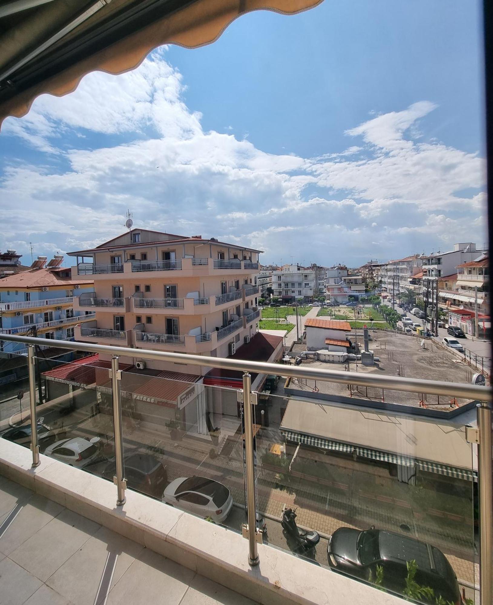 Sissy'S Boutique Apartments Paralía Екстериор снимка